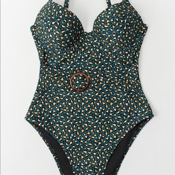 CUPSHE brand new - Picture 5 of 6